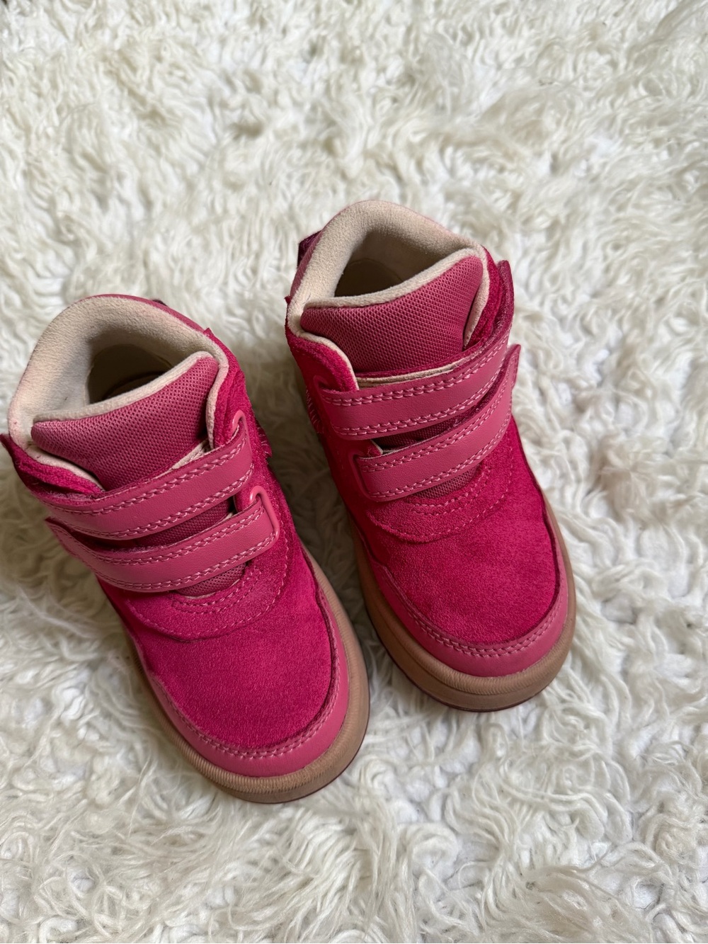 Kids Pink Ugg High-Top Boots - Picture 2 of 8